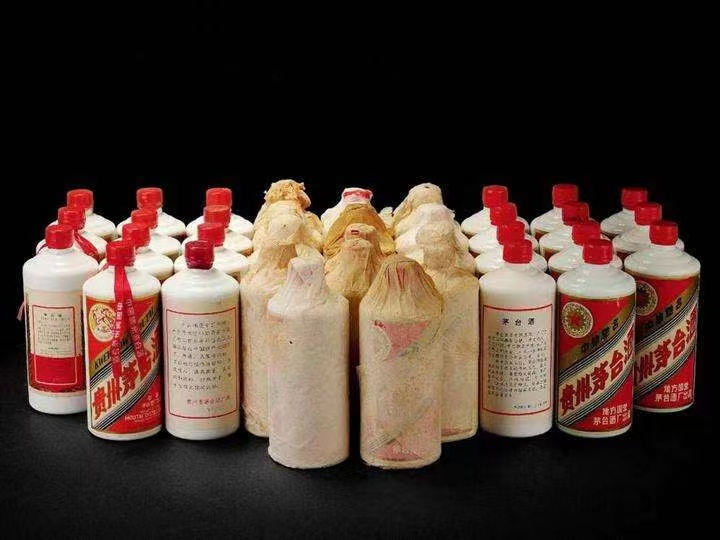 通城老酒回收上门哪里回收(附近上门回收茅台酒）?